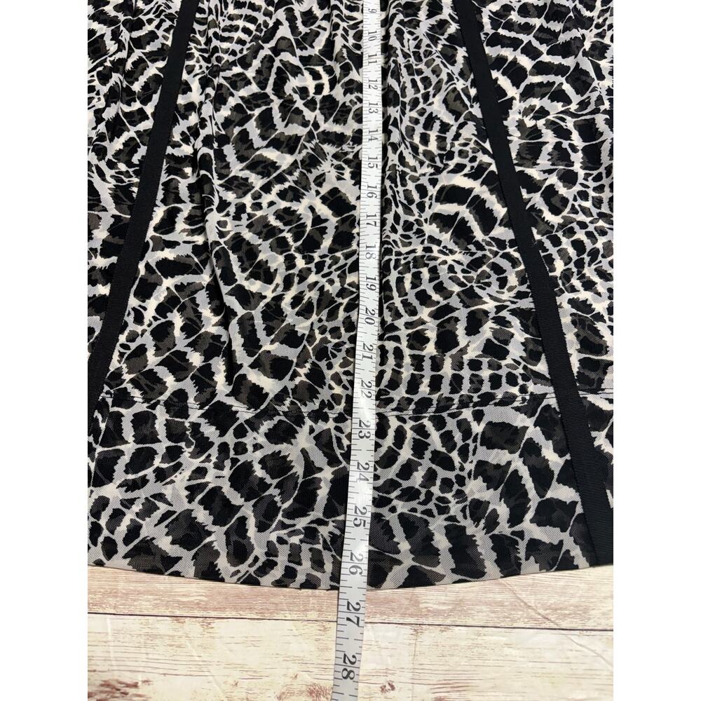 St. John Sport Mesh Overlay Animal Print Midi Skirt Size 10 Black Cream - Picture 4 of 5